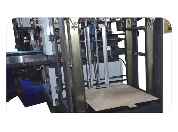 自動四角貼標(biāo)機